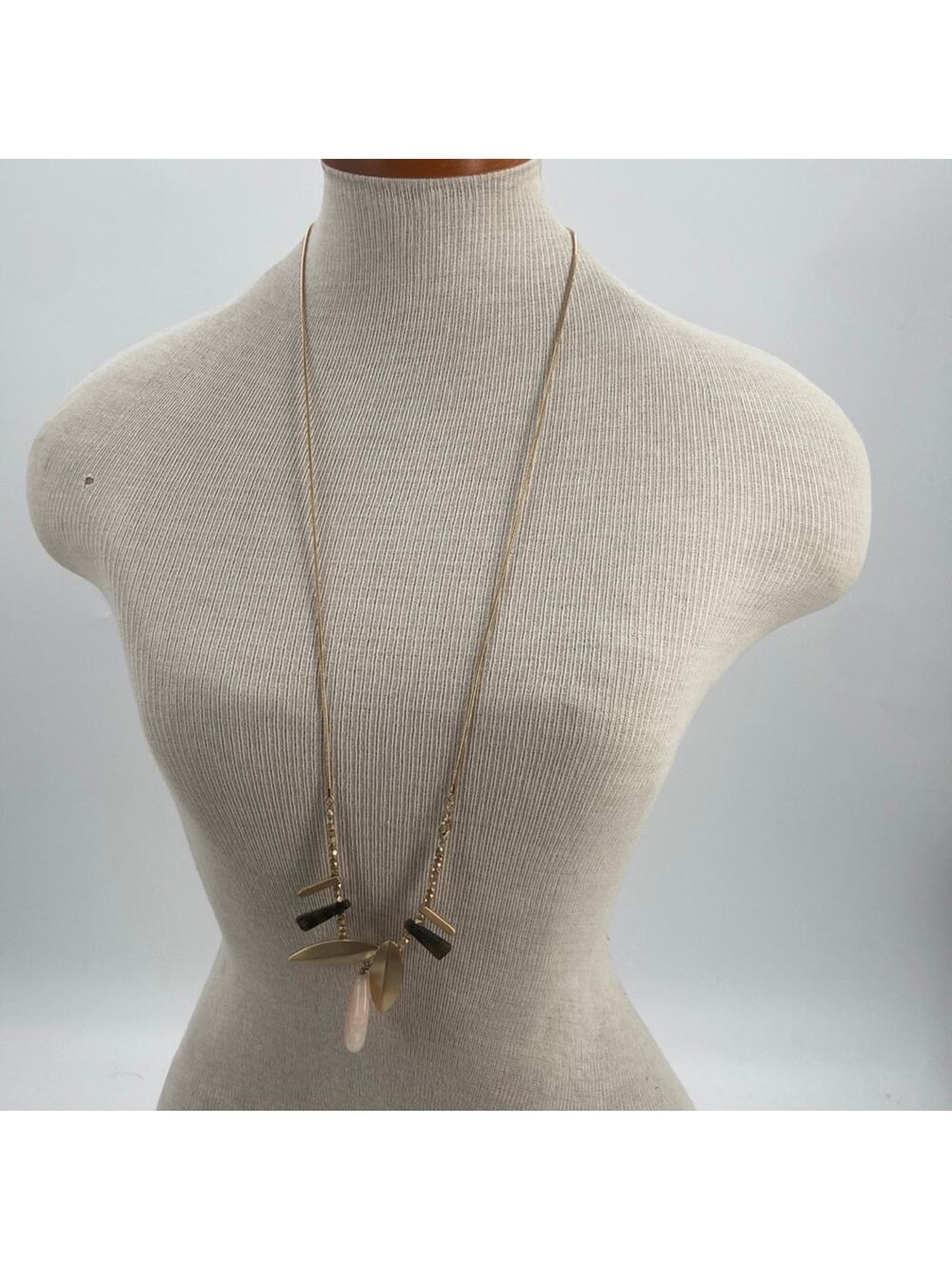 Jade & Jasper Gold tone rose quartz stone necklace